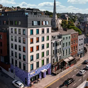 *** Hotel Rezz Irland